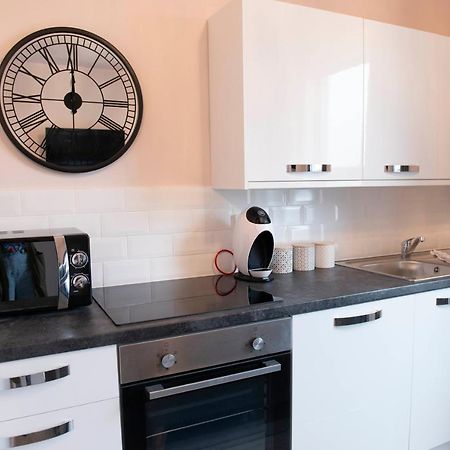 Charles Alexander Short Stay - Highcliffe Apartments Cleveleys Esterno foto