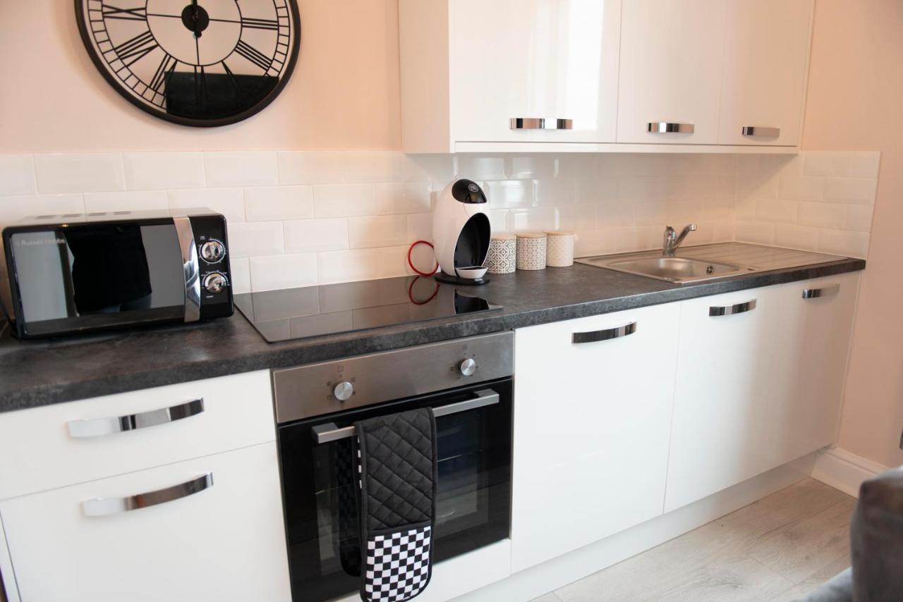 Charles Alexander Short Stay - Highcliffe Apartments Cleveleys Esterno foto
