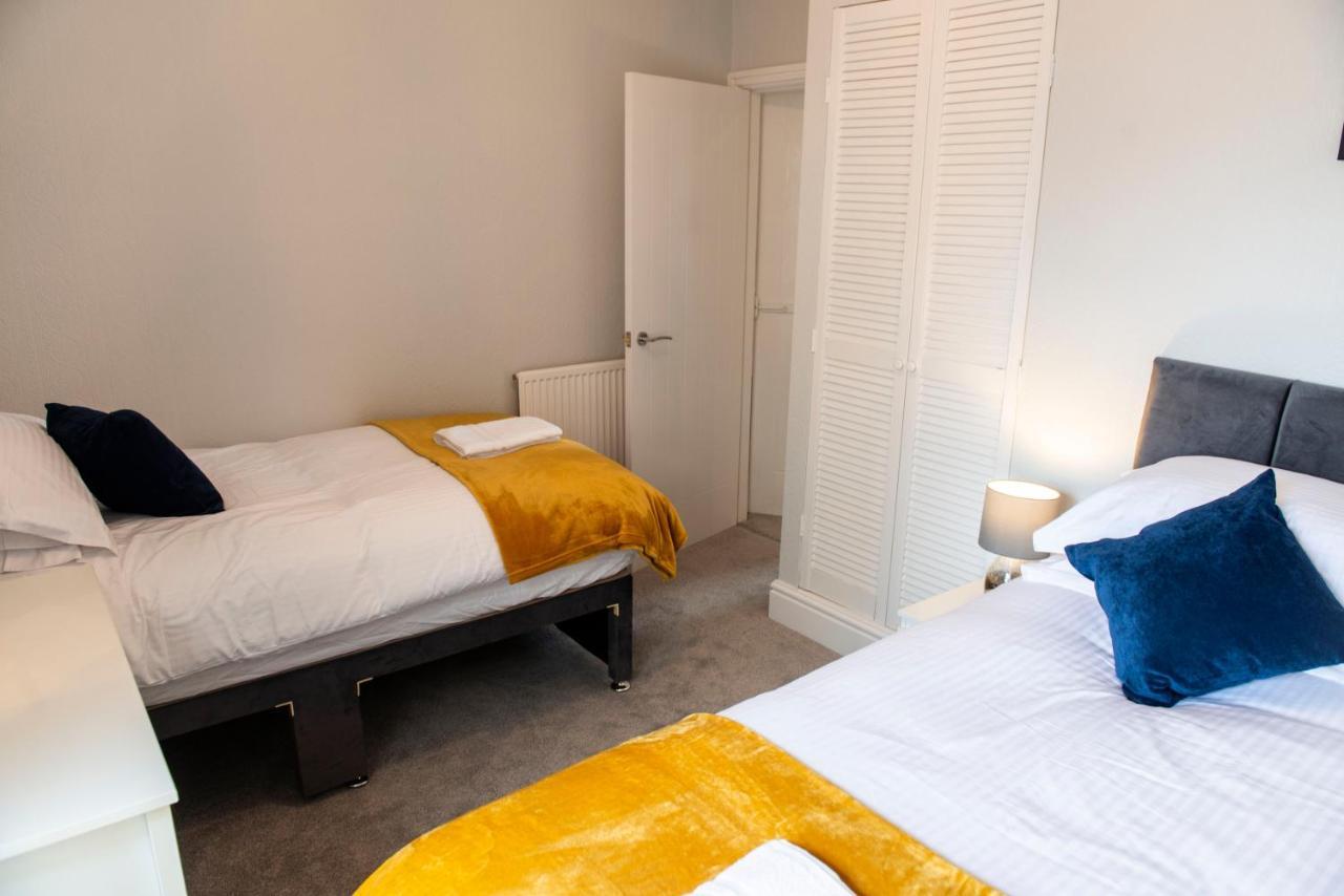 Charles Alexander Short Stay - Highcliffe Apartments Cleveleys Esterno foto