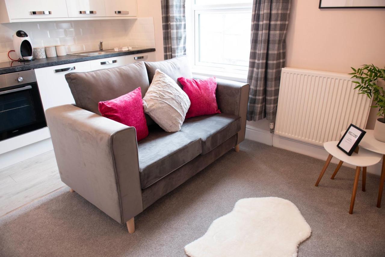 Charles Alexander Short Stay - Highcliffe Apartments Cleveleys Esterno foto