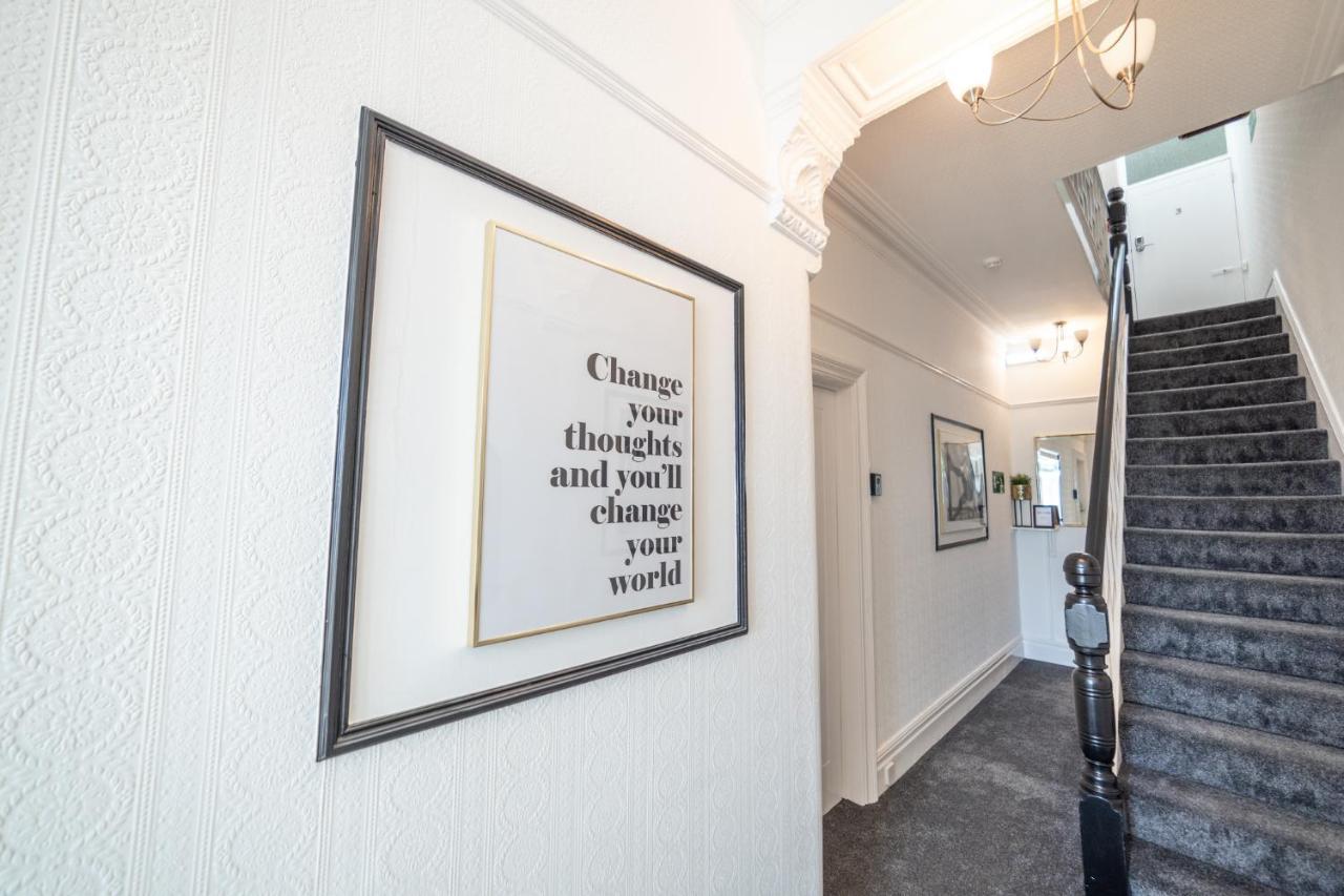 Charles Alexander Short Stay - Highcliffe Apartments Cleveleys Esterno foto