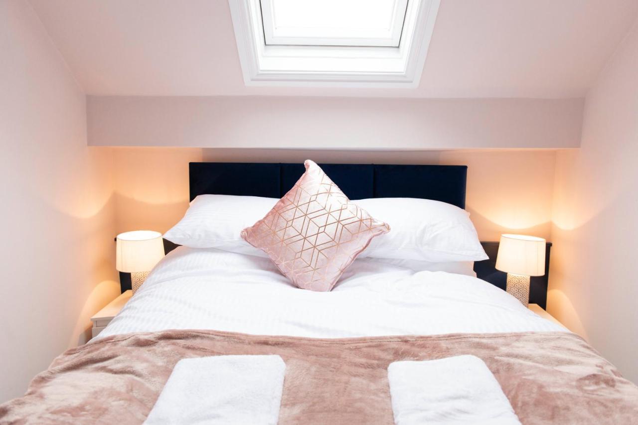 Charles Alexander Short Stay - Highcliffe Apartments Cleveleys Esterno foto